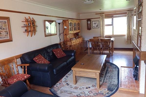Lounge/dining