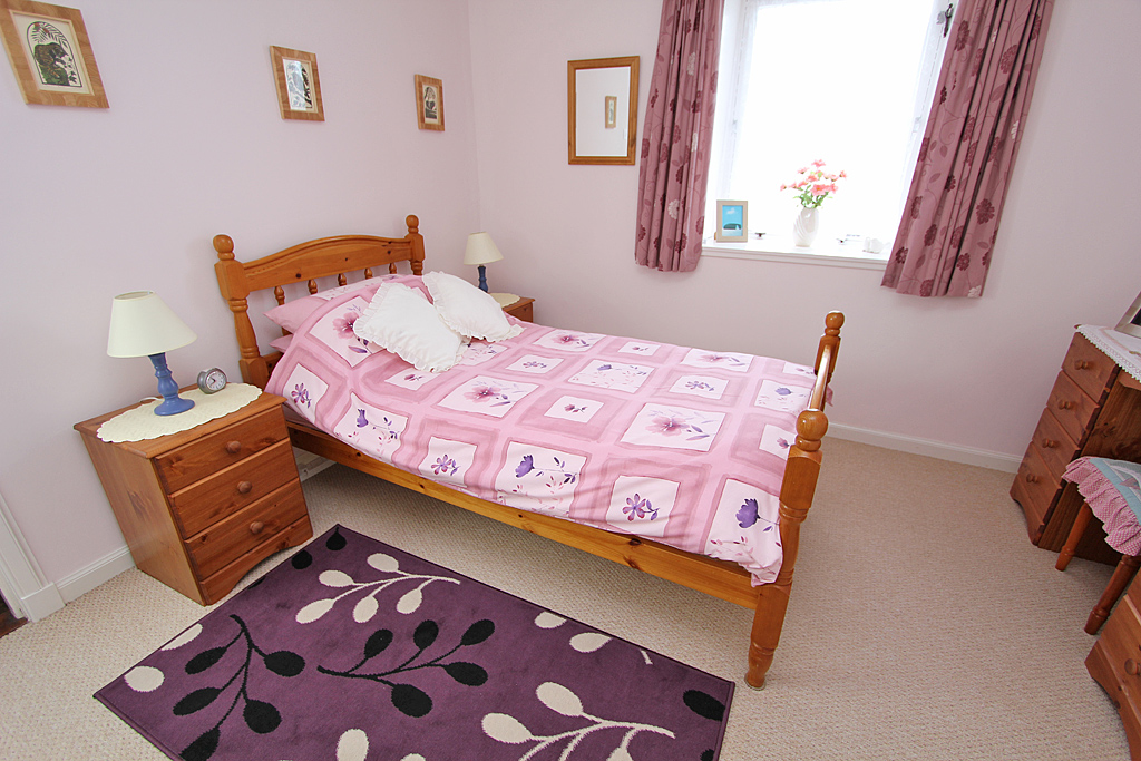 Single bedroom