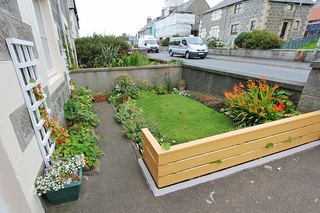 Front garden area