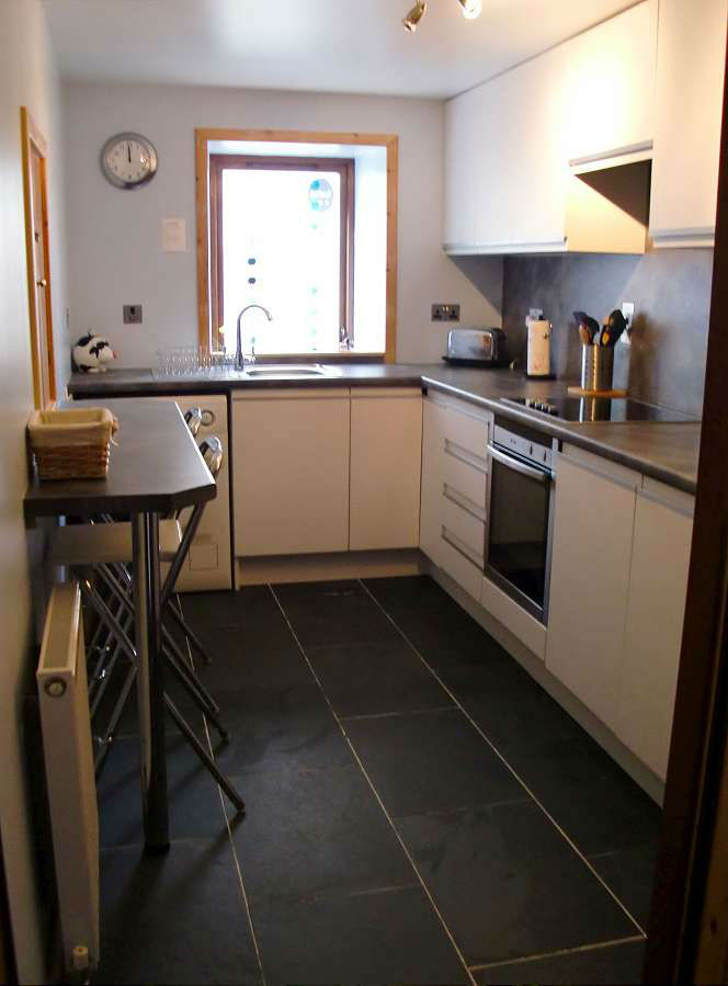 7a Hillhead kitchen