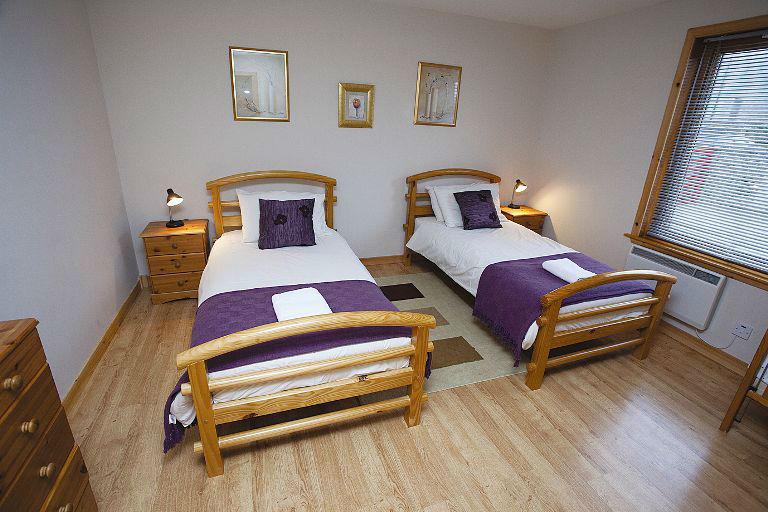 Twin Bedroom
