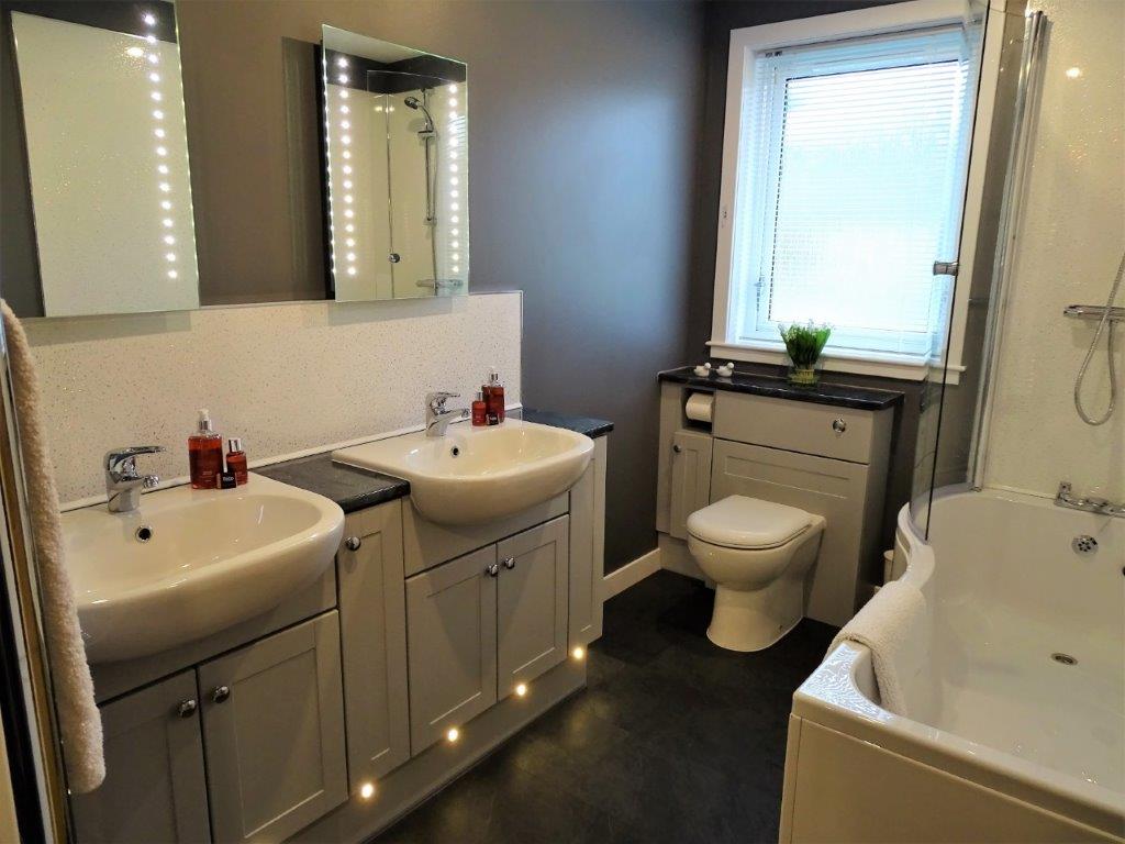 Main bathroom